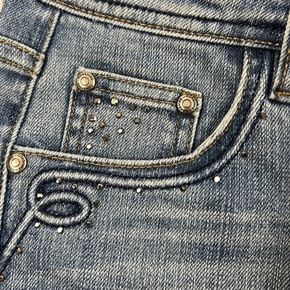 Conshing Mid-Rise 5 pocket Bedazzled Jeans - Picture 2 of 10
